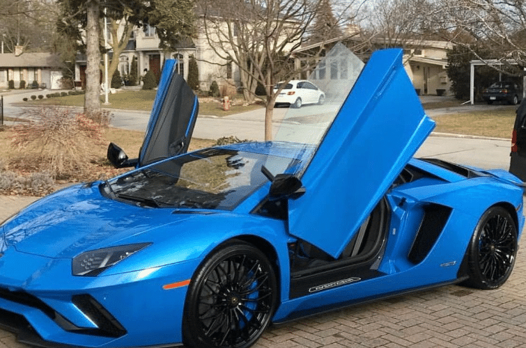 Вртоглава сума за Lamborghini Mucrielago LP640