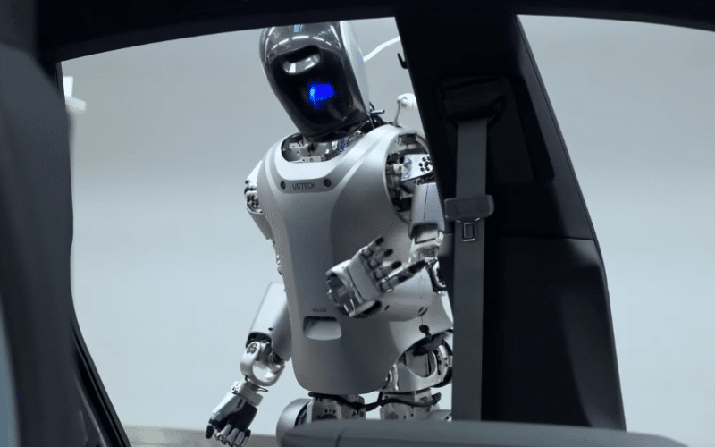Донгфенг ќе користи хуманоиден робот во комбинација со вештачка интелигенција