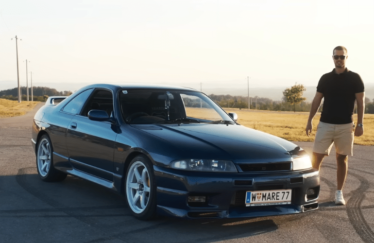 Nissan Skyline R33