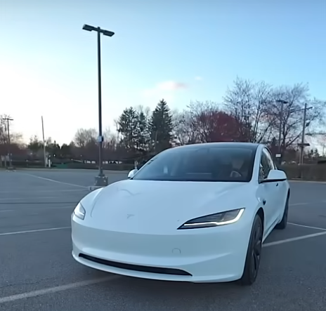 Tesla Model 3 RWD